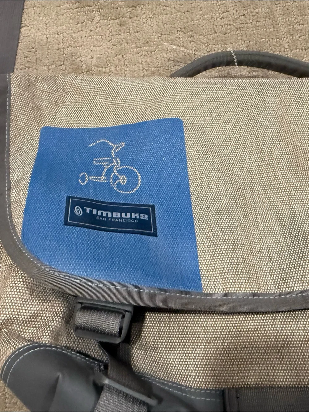 Timbuk2 Stork Messenger Bag Diaper Bag Travel Bag EUC
